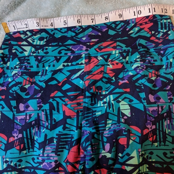 NWOT LULAROE IMAGES ONE SIZE LEGGINGS. - Picture 6 of 7